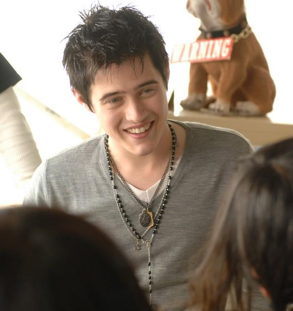 Lucas Grabeel