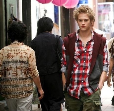 Lucas Grabeel