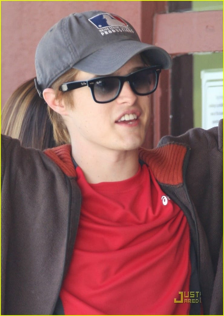 Lucas Grabeel