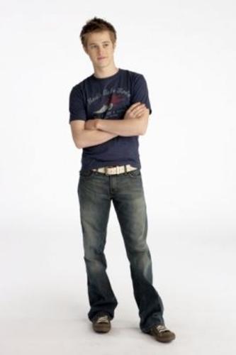 Lucas Grabeel