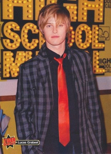 Lucas Grabeel