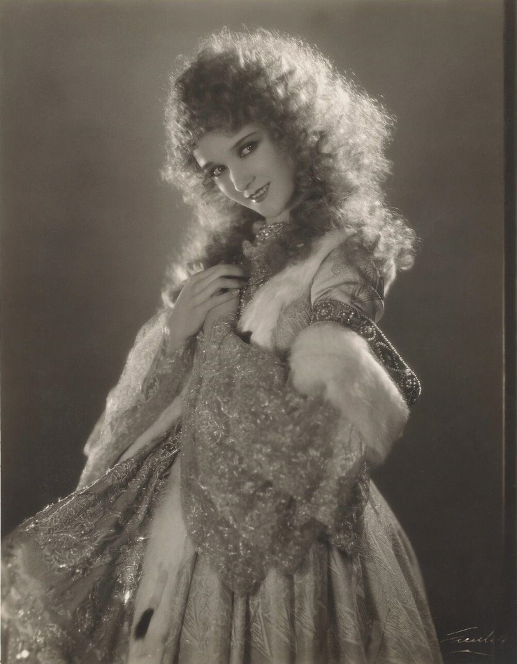 Mary Philbin