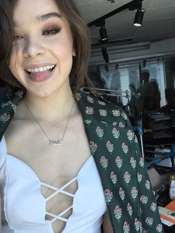Hailee Steinfeld Hailee Steinfeld