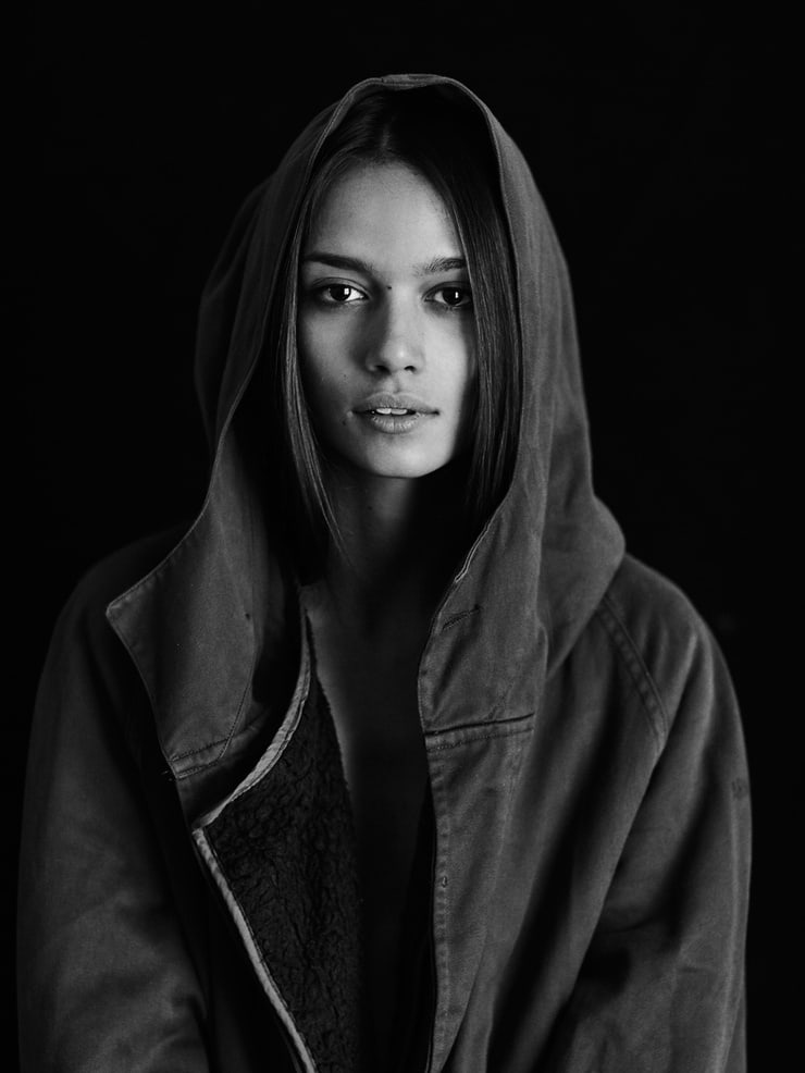 Alena Po Alena Po