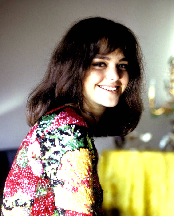 Tina Aumont Tina Aumont