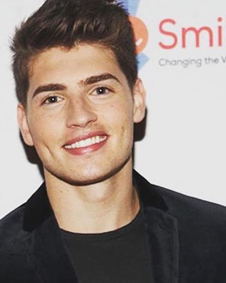 Gregg Sulkin