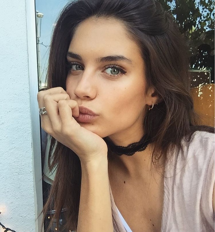 Sara Sampaio Sara Sampaio