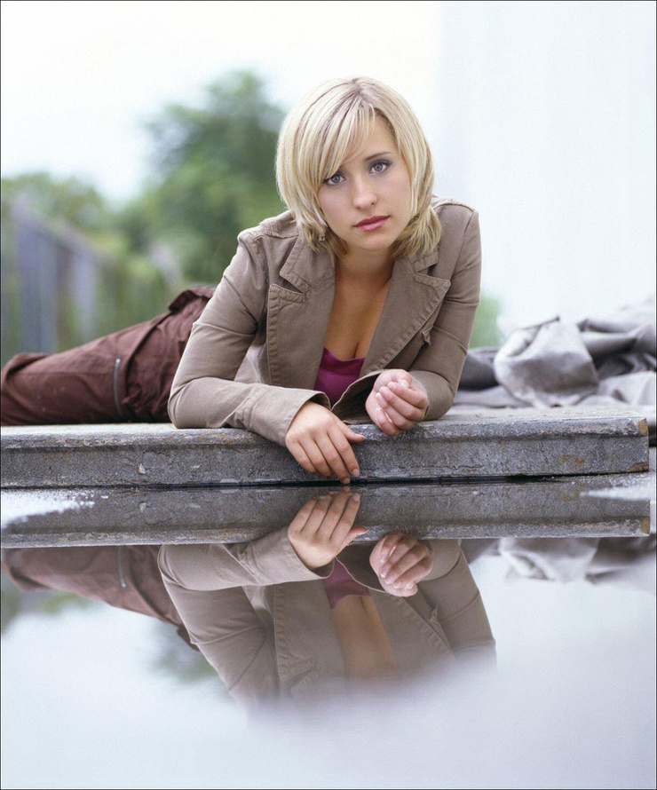 Allison Mack Allison Mack