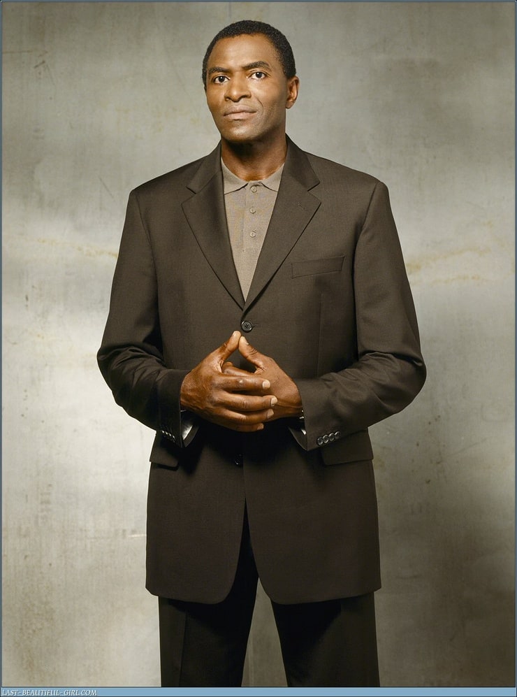 Carl Lumbly