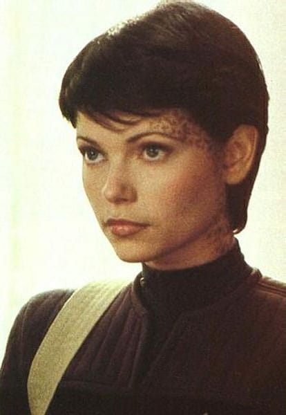Nicole de Boer Nicole de Boer