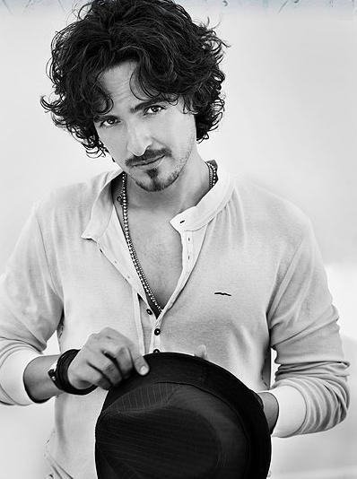 Tommy Torres