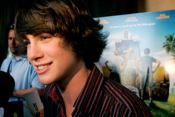 Logan Lerman