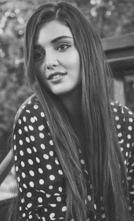 Hande Erçel Hande Erçel