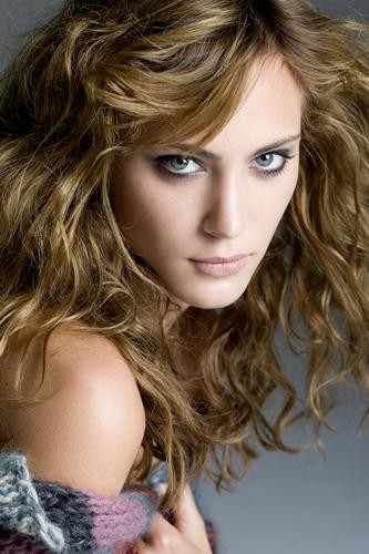 Nora Arnezeder