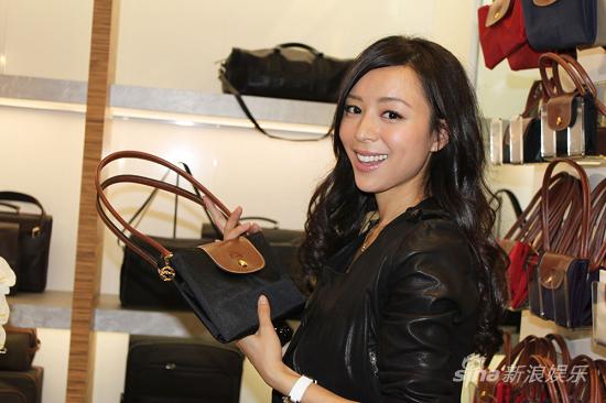 Jingchu Zhang