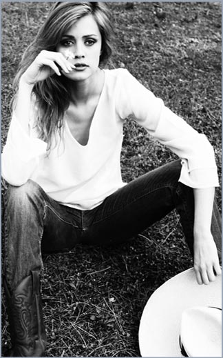Nathalie Rapti Gomez Nathalie Rapti Gomez