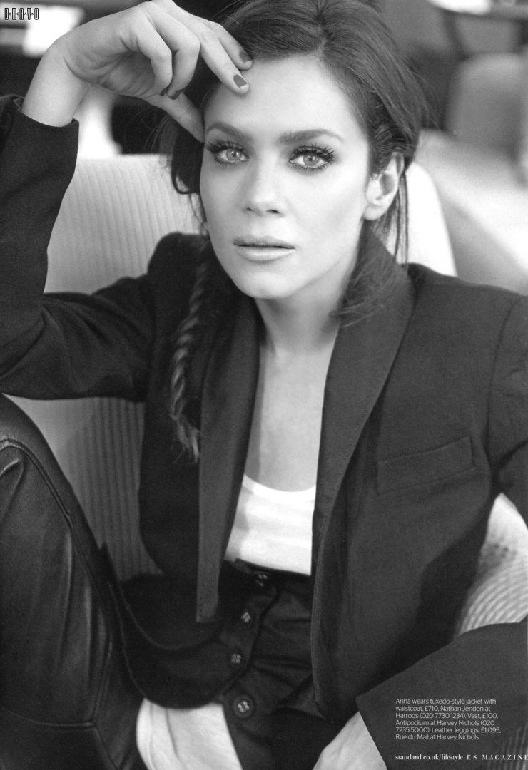 Anna Friel