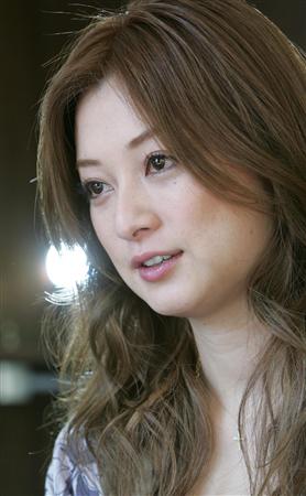 Tomiko Van