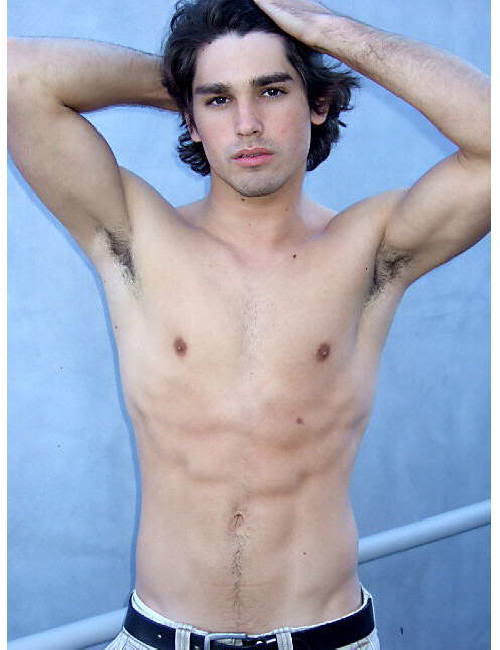 Justin Gaston