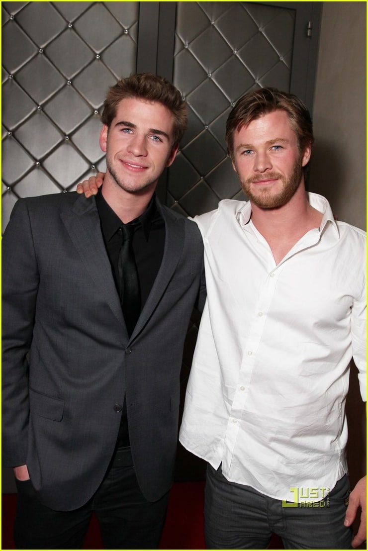Liam Hemsworth Liam Hemsworth