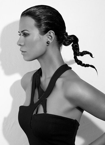 Rhona Mitra
