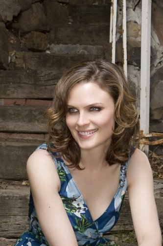 Emily Deschanel