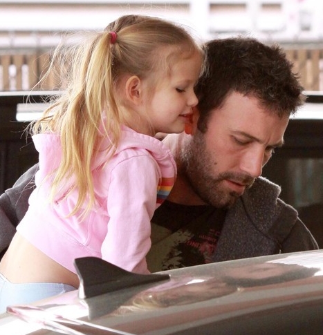 Violet Affleck