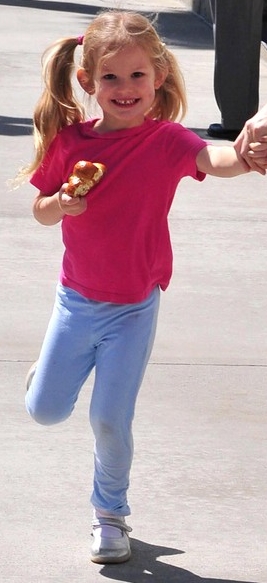 Violet Affleck