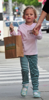 Violet Affleck
