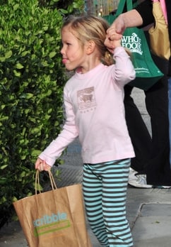 Violet Affleck
