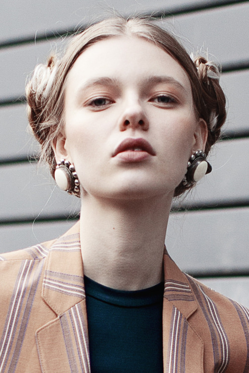 Katya Ledneva Katya Ledneva