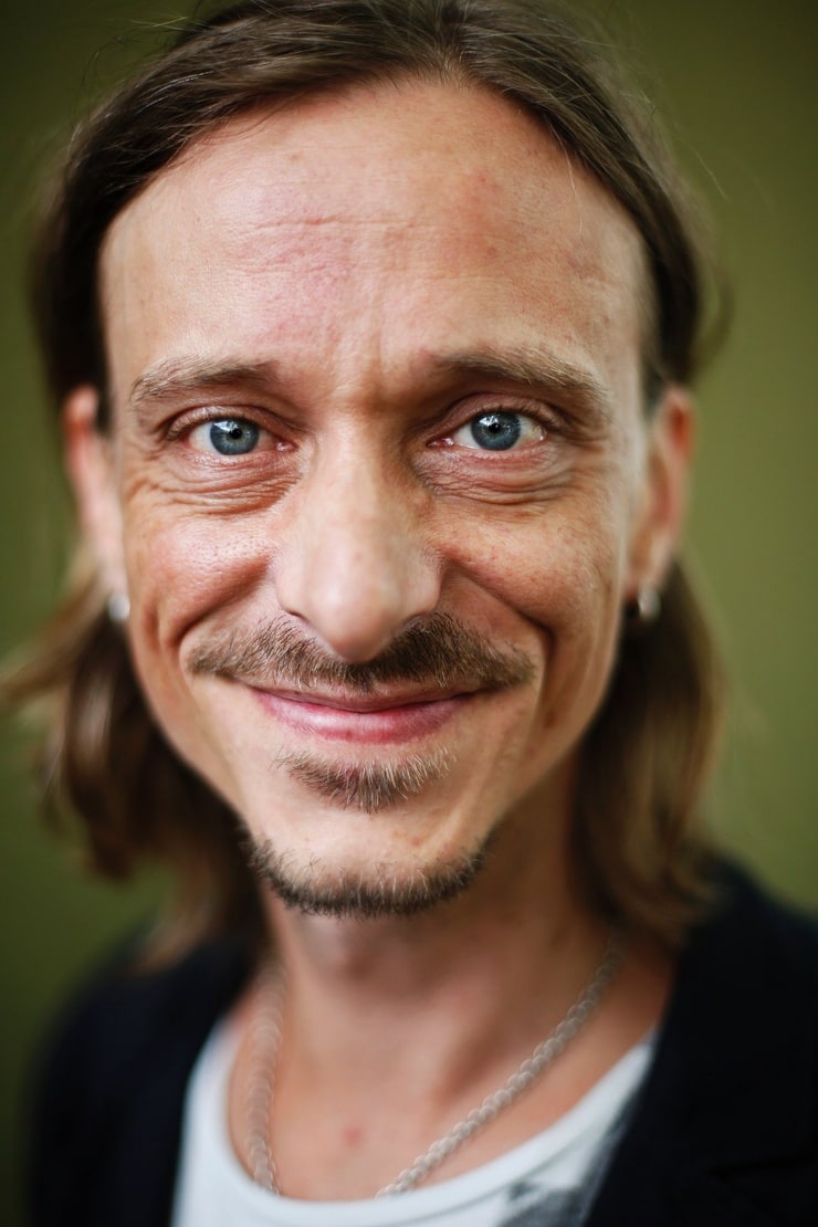 Mackenzie Crook