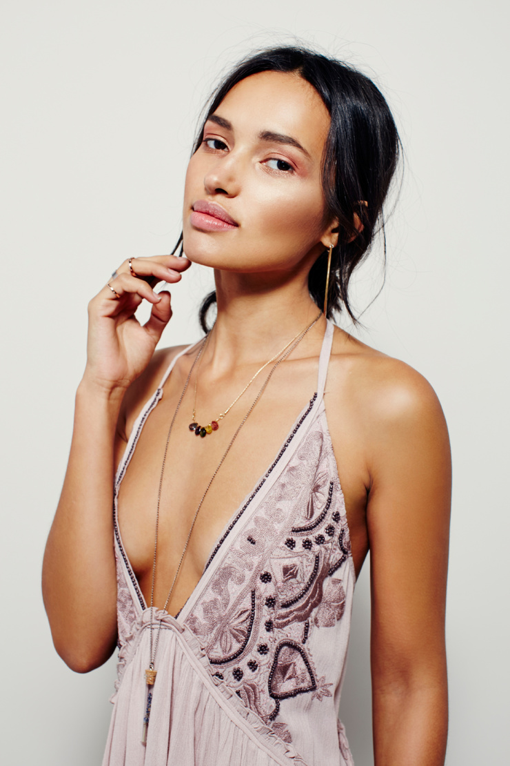 Camila Costa Camila Costa
