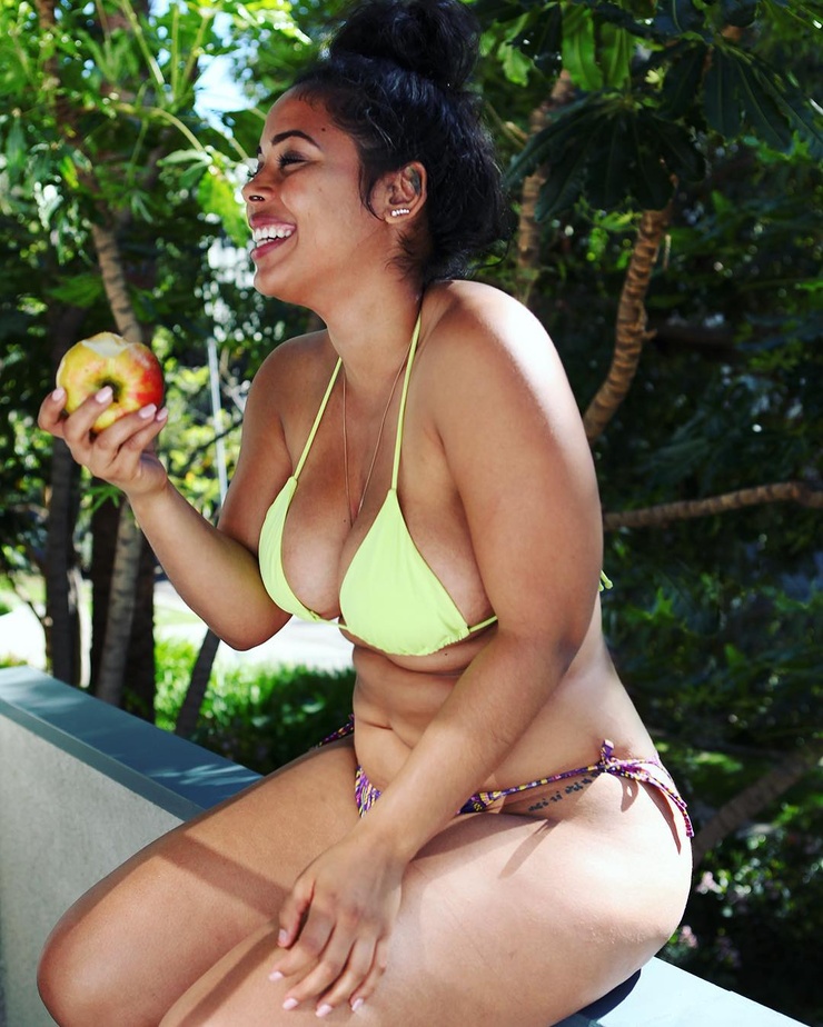 Tabria Majors