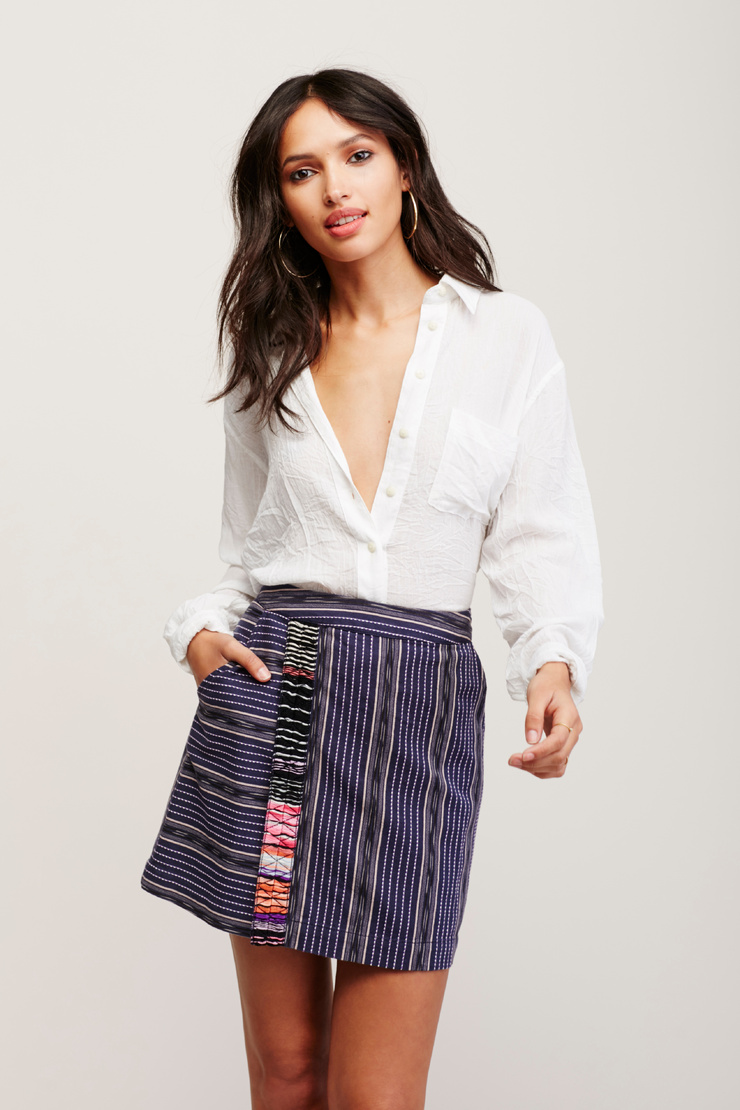 Camila Costa Camila Costa