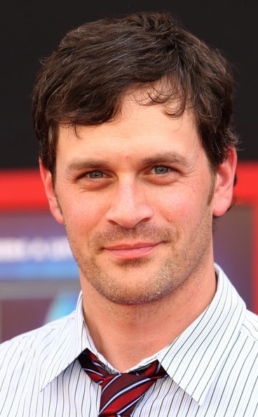 Tom Everett Scott