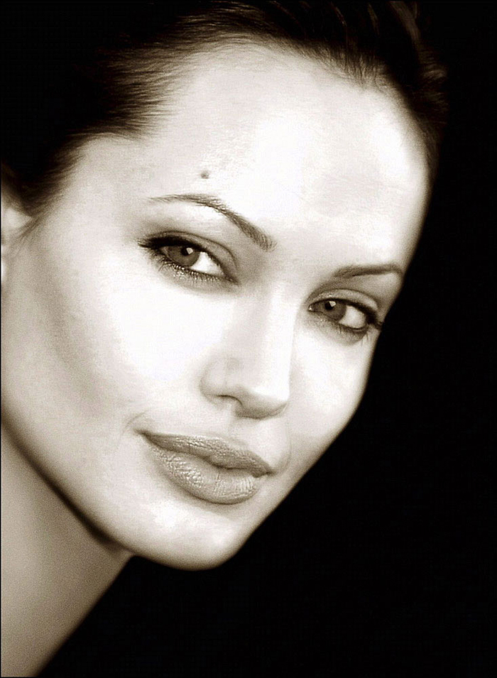 Angelina Jolie Angelina Jolie