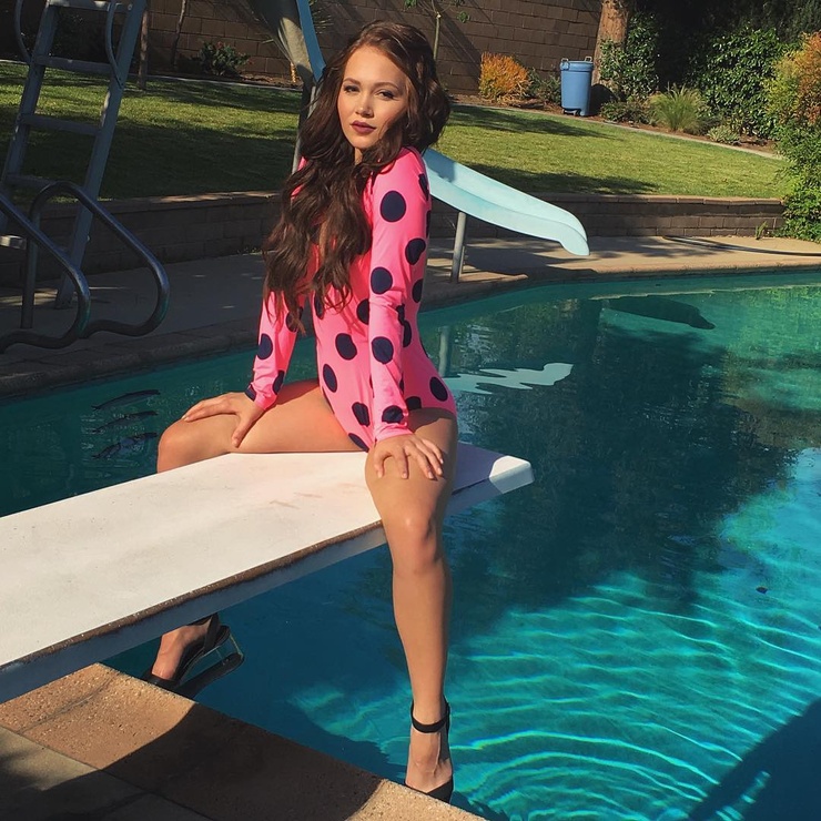 Kelli Berglund Kelli Berglund