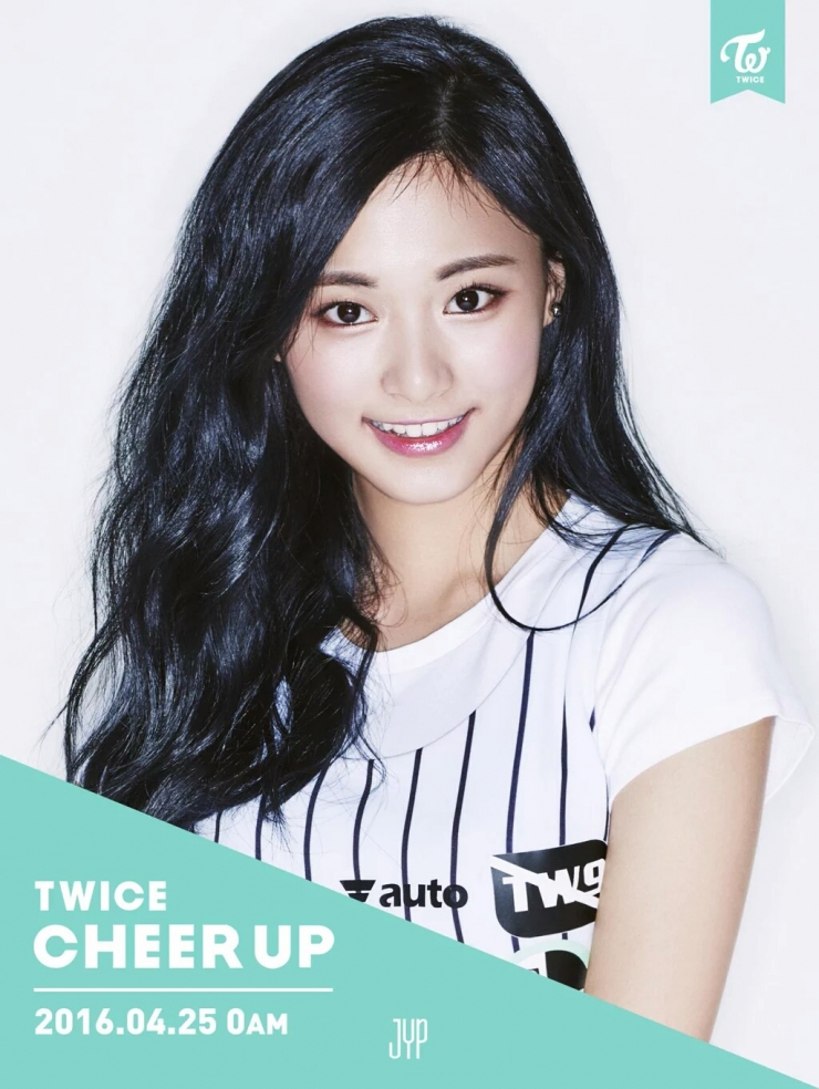Chou Tzu-yu (Tzuyu)