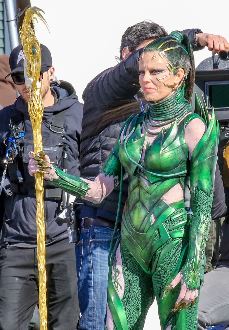 Elizabeth Banks