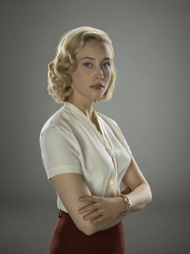 Sarah Gadon Sarah Gadon