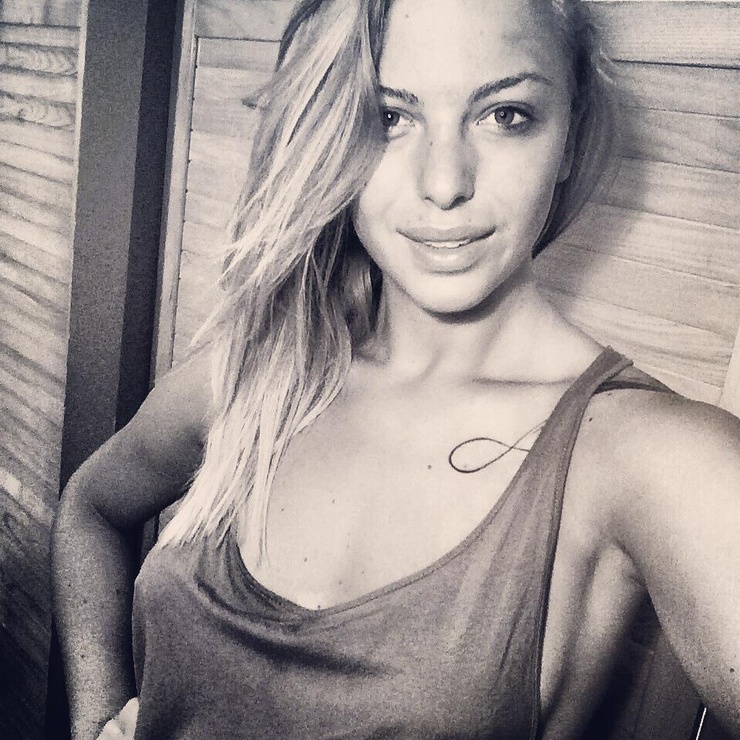 Mina Tomic Mina Tomic