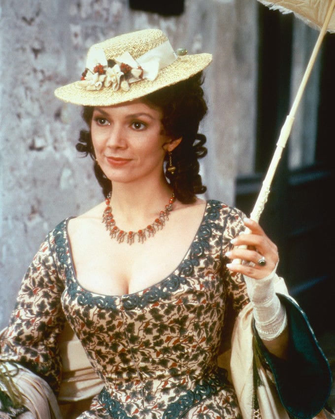 Joanne Whalley.