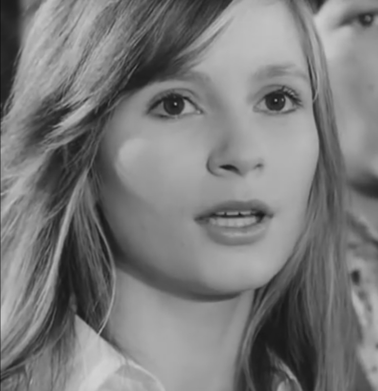 Susanne Uhlen Susanne Uhlen