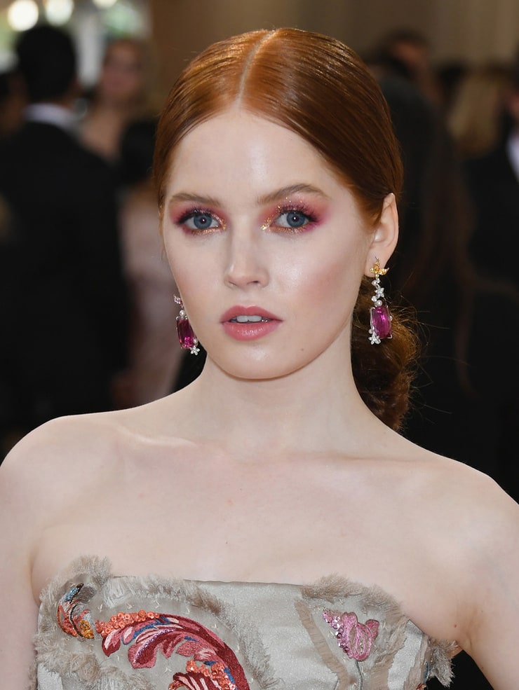 Ellie Bamber