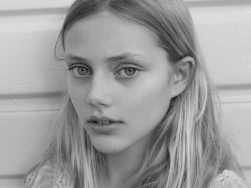 Grace Van Dien