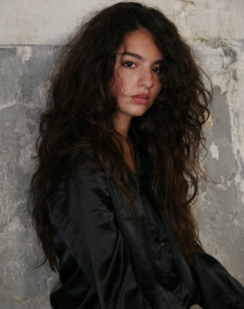 Melisa Asli Pamuk Melisa Asli Pamuk