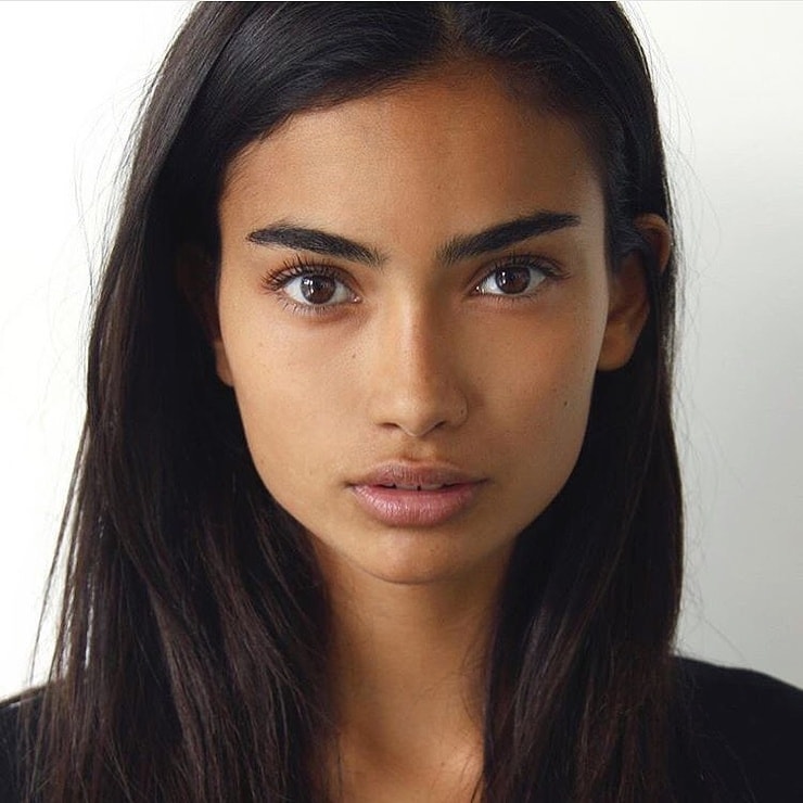 Kelly Gale picture