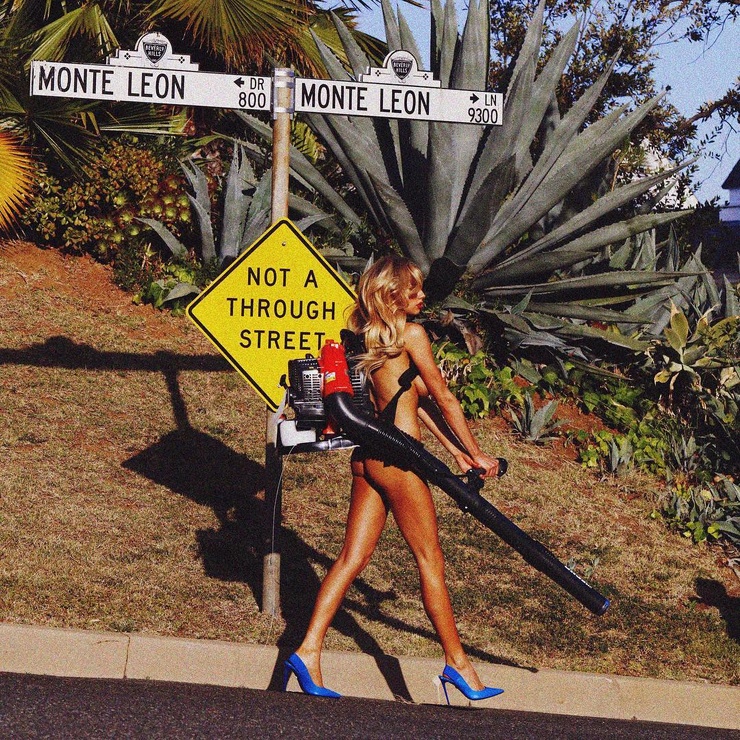 Charlotte McKinney Charlotte McKinney