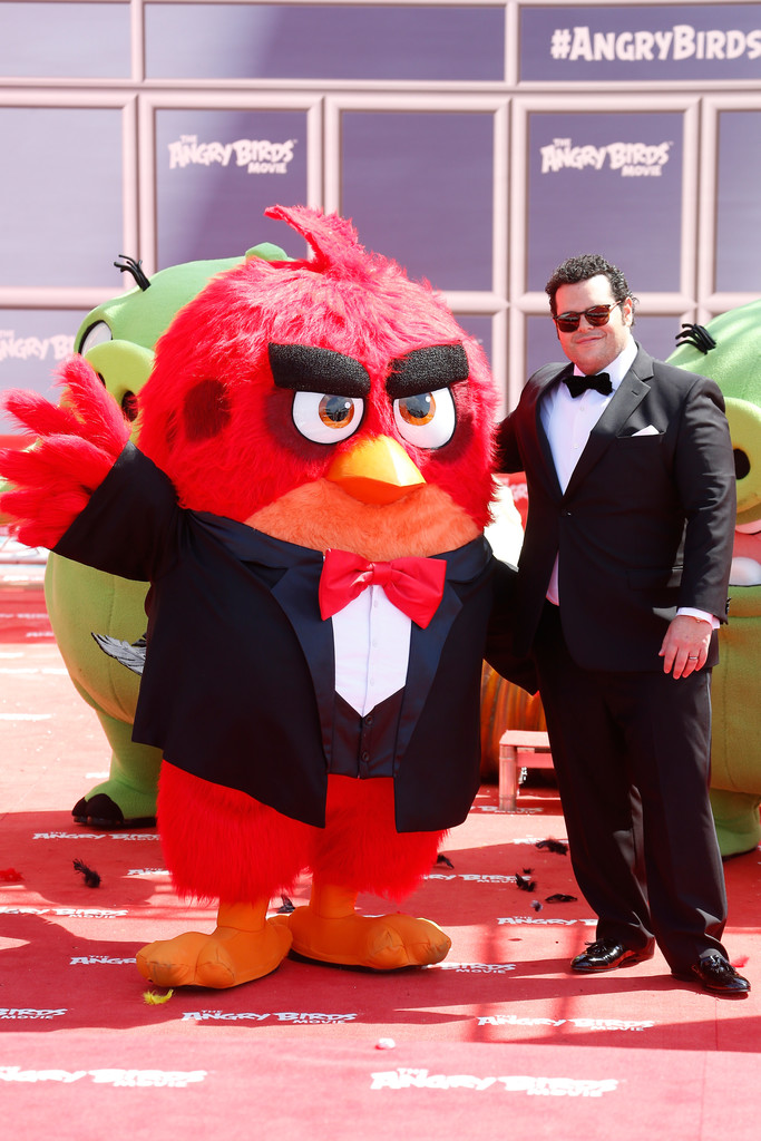 Josh Gad